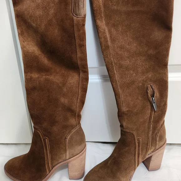 Vince Camuto Melaya Over the Knee - Picture 3 of 6